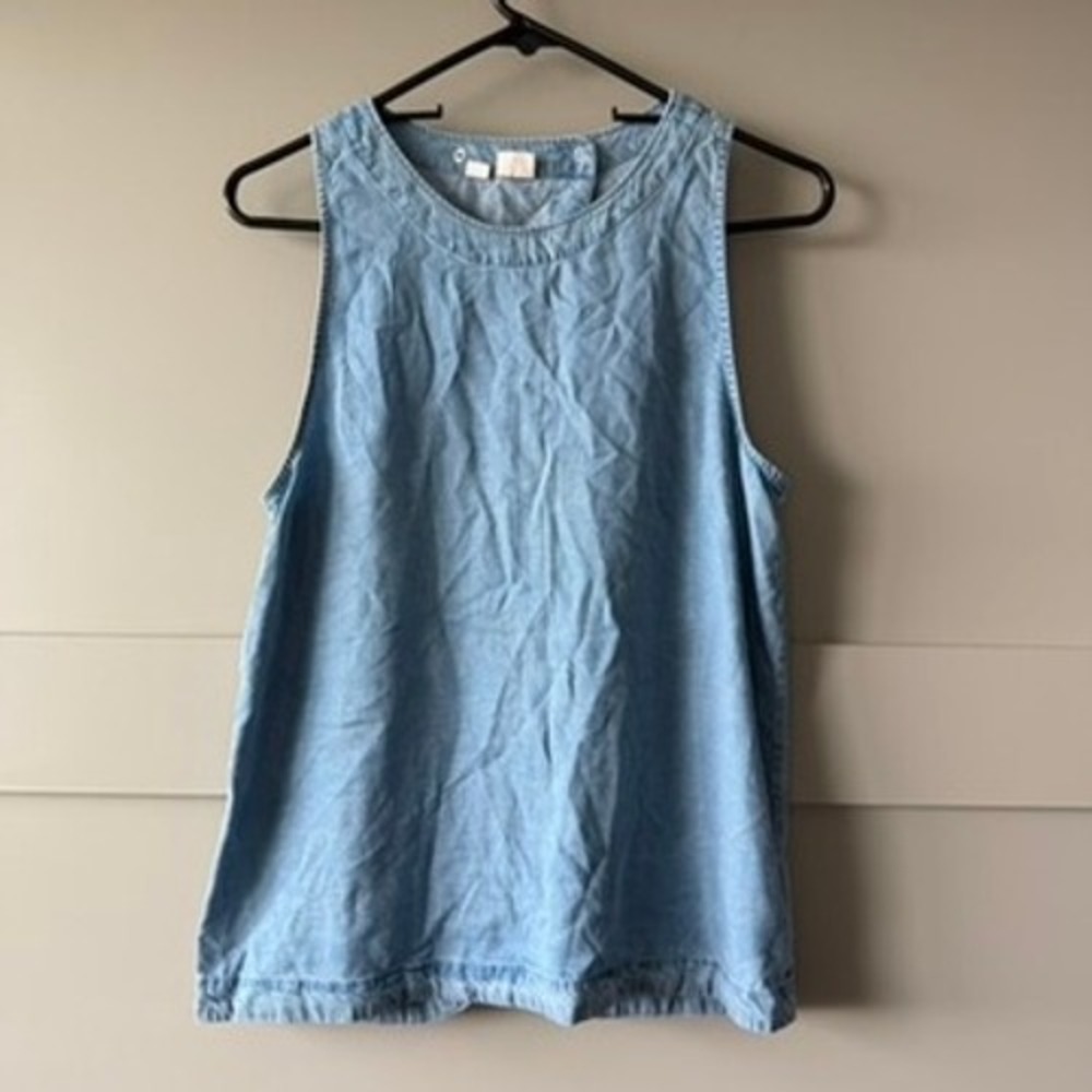 Gap Chambray Tank Top Womens S Blue Lyocell Sleeveless Split Back Button